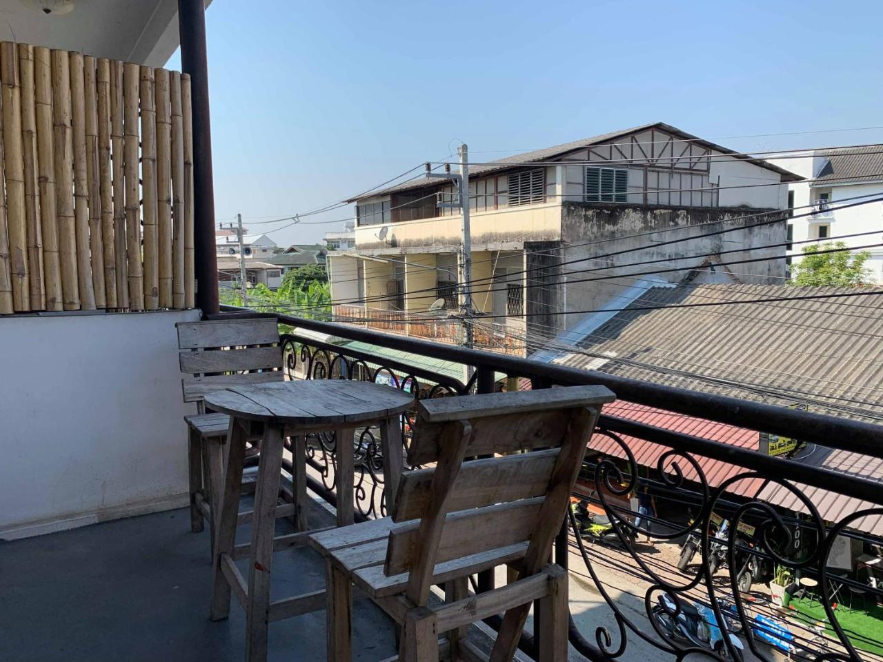 J Giant Hostel Chiang Mai Eksteriør billede