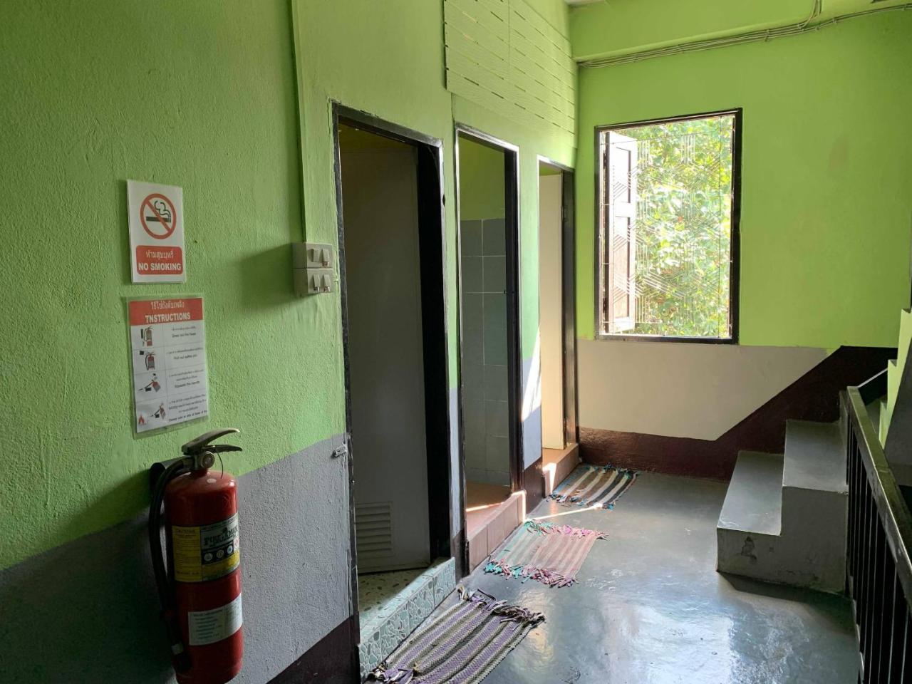 J Giant Hostel Chiang Mai Eksteriør billede