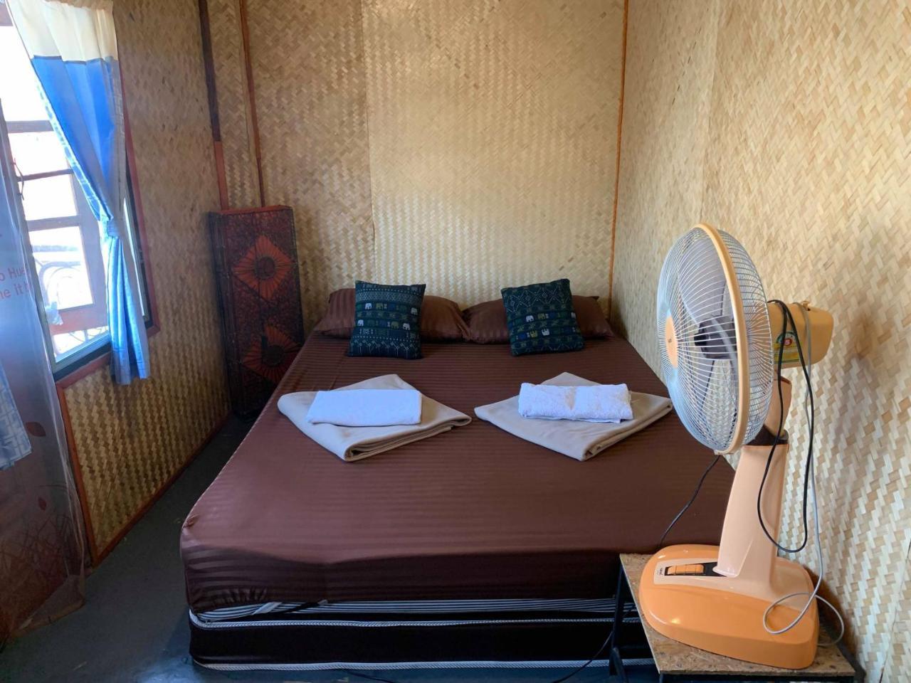 J Giant Hostel Chiang Mai Eksteriør billede