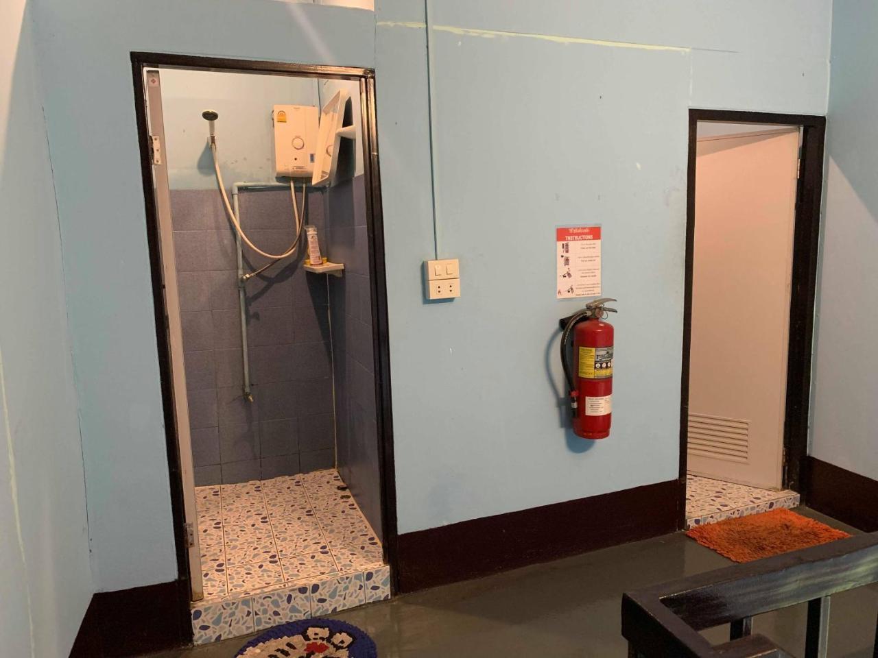 J Giant Hostel Chiang Mai Eksteriør billede