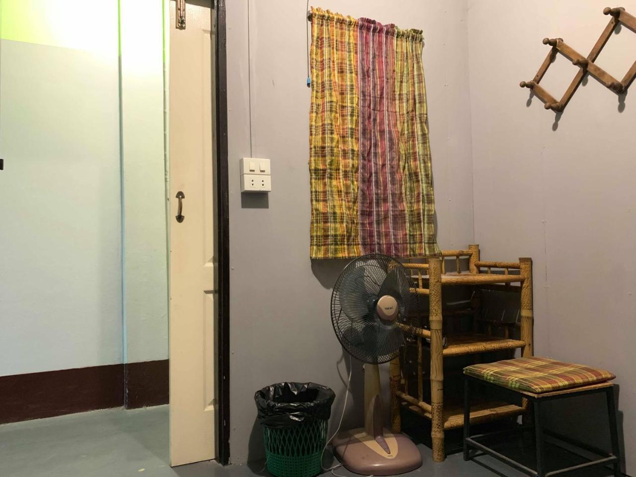 J Giant Hostel Chiang Mai Eksteriør billede