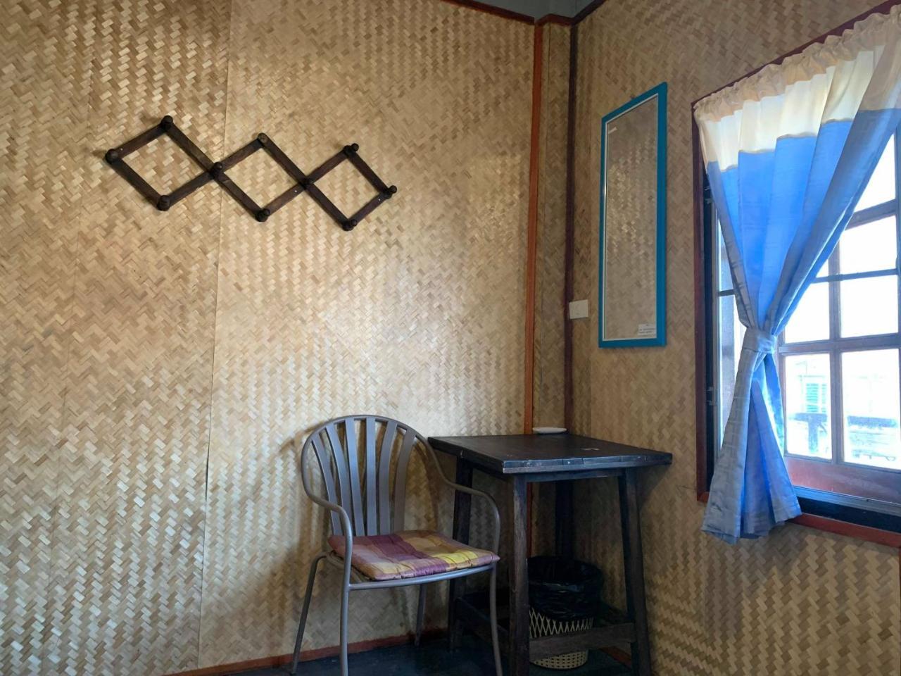 J Giant Hostel Chiang Mai Eksteriør billede