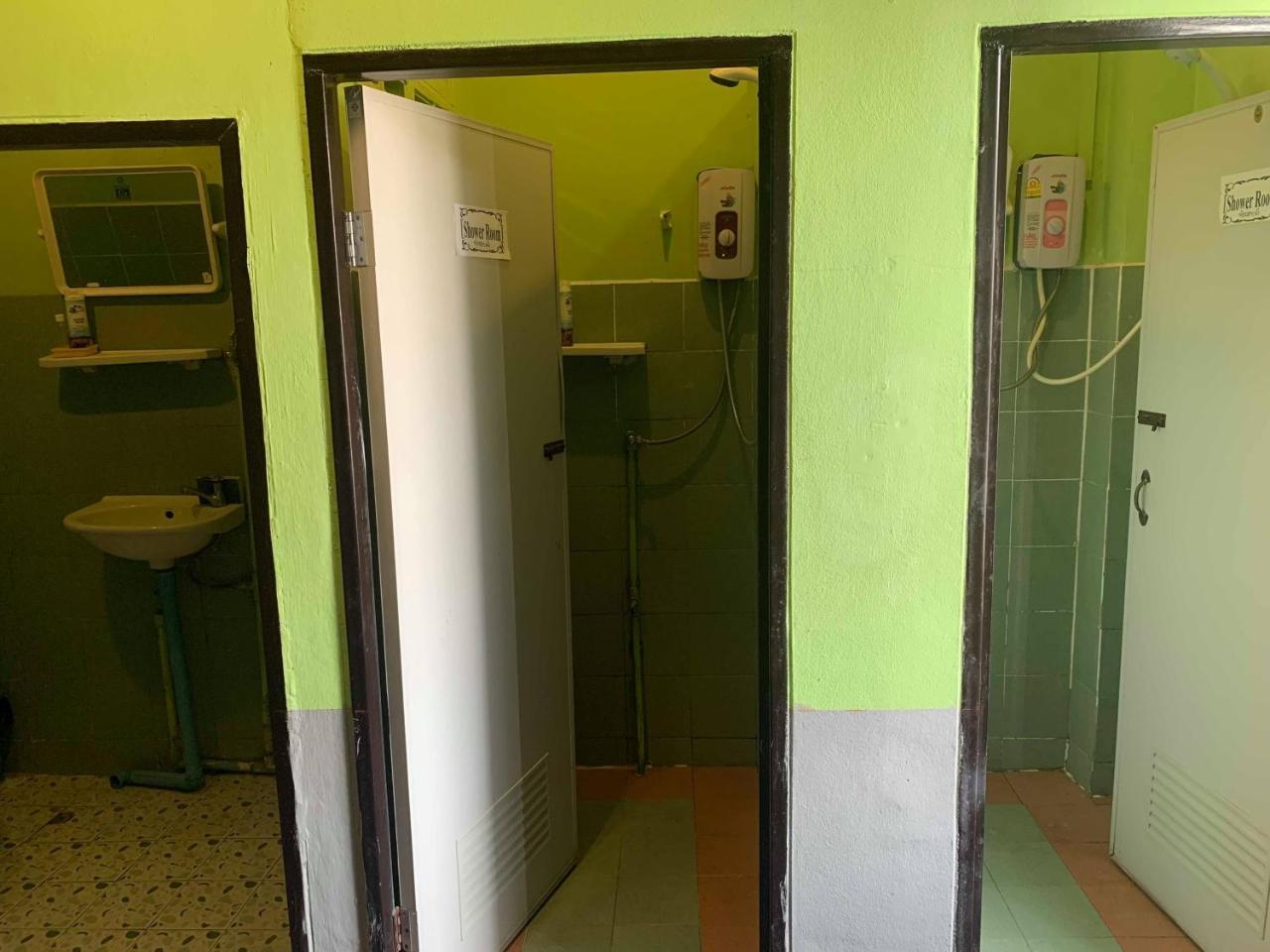 J Giant Hostel Chiang Mai Eksteriør billede